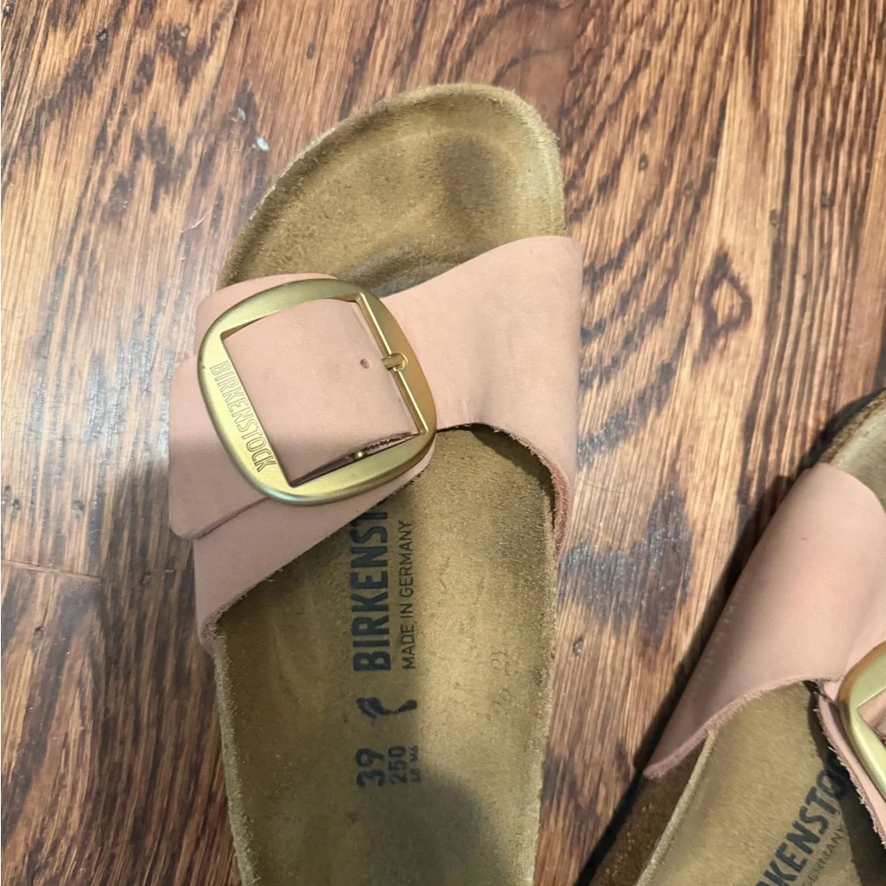 Birkenstock Madrid Big Buckle Strap Sandals in Barbie Pale Pink with Gold Buckle - Picture 3 of 5